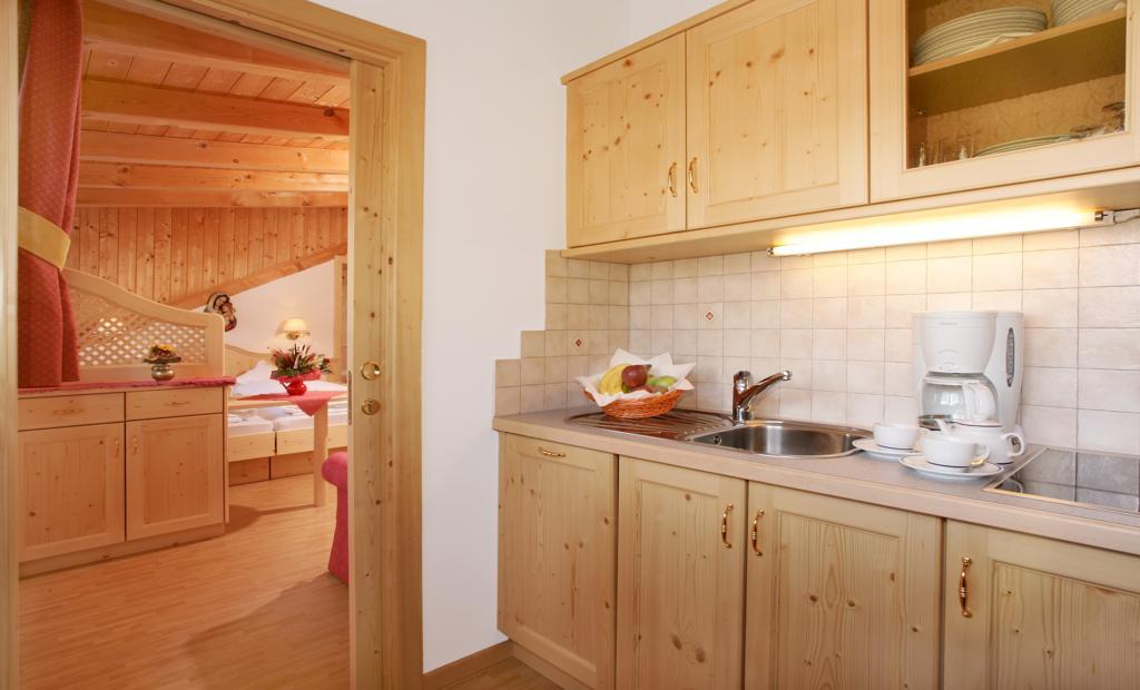 Garni B&B Schenk セルヴァ・ディ・ヴァル・ガルデーナ 部屋 写真