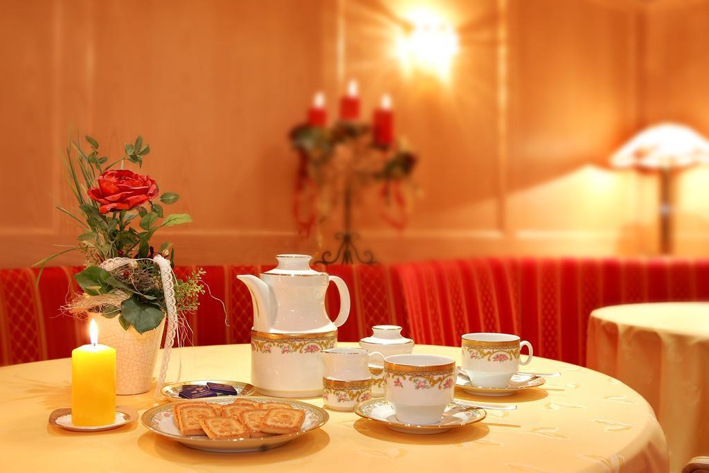 Garni B&B Schenk セルヴァ・ディ・ヴァル・ガルデーナ エクステリア 写真